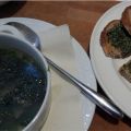 9 Wildekruidenbouillon, Zevenbladpesto en[...]