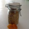 Noten-abrikozenpasta en tapenade