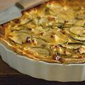 Kerstquiche met courgette en tomaat
