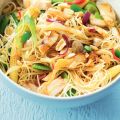 Tilapia en mihoen uit de wok