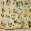 Pizza van Tante Fanny met gepofte knoflook en[...]