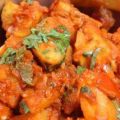 In curry gebakken aardappels
