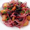 Bietjes, aardappel- en rode ui salade