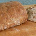 Speltbrood met noten: gezond en heel erg lekker