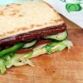 Flatbread met een vegaschijf, avocado & sla van[...]