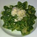 Strikjespasta met palmkoolpesto