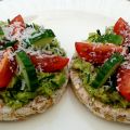 Rijstwafels met avocado