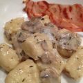 Ricotta-gnocchi met champignonsaus van Donna Hay