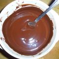 Pure chocolade temperen: smelten (magnetron[...]