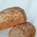 Volkorenbrood met pitten, zaden en havervlokken