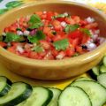 Tomatensalsa en komkommer 'chips'