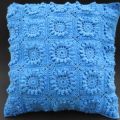 Granny square kussen met noppen