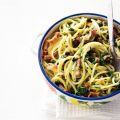 Spaghetti met spinazie en spekjes