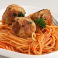Italiaanse tonijnballetjes met spaghetti