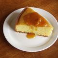 Polenta cake met sinaasappelsaus