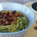 pasta , spinazie met tempé