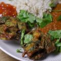 Spinazie pakora’s met tomatencurry