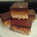 Chocolade plaatgebak met gezouten karamel