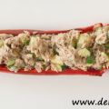 Puntpaprika gevuld met courgette-tonijnsalade