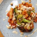 Pasta met geroosterde broccoli en tahini