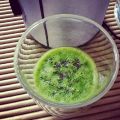 Groene smoothie met spinazie en banaan