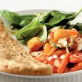 Indiase tikkagroenten met naanbrood