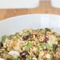 Farrosalade met courgette en hazelnoten