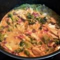 Thaise curry met kip en broccoli