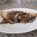 Roergebakken champignons met knoflook