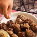 Gehaktballetjes met brie en walnoot