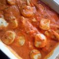 Npundari con salsa di pomodoro e basilico /[...]